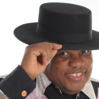 Kanda Bongo Man performing live at Fox and Firkin, London