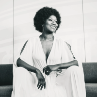 Vanessa Haynes performing live at Fox and Firkin, London